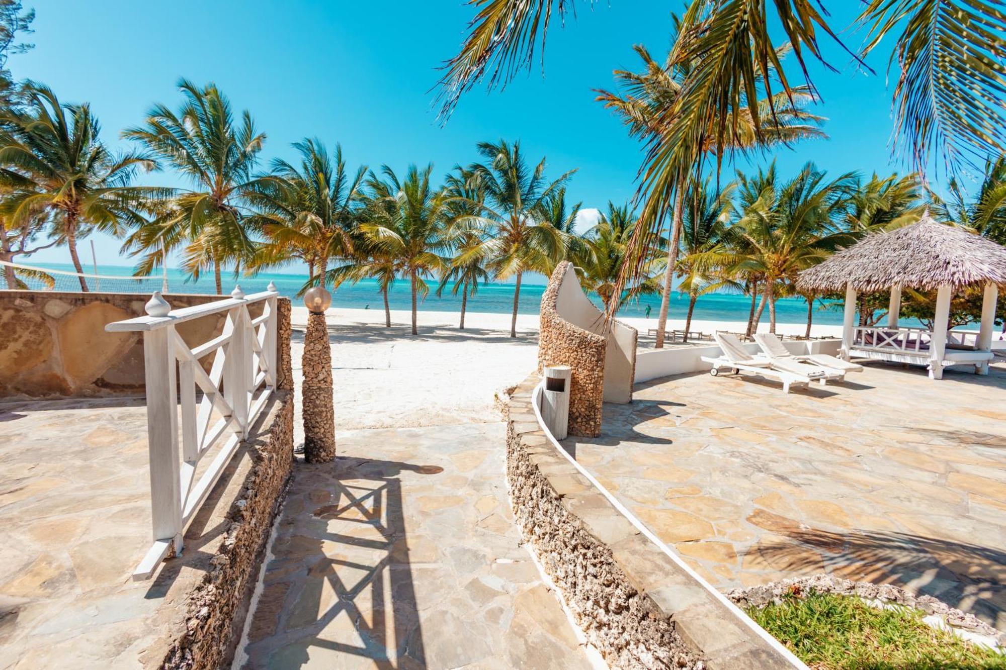 Twiga Beach Resort Watamu Esterno foto