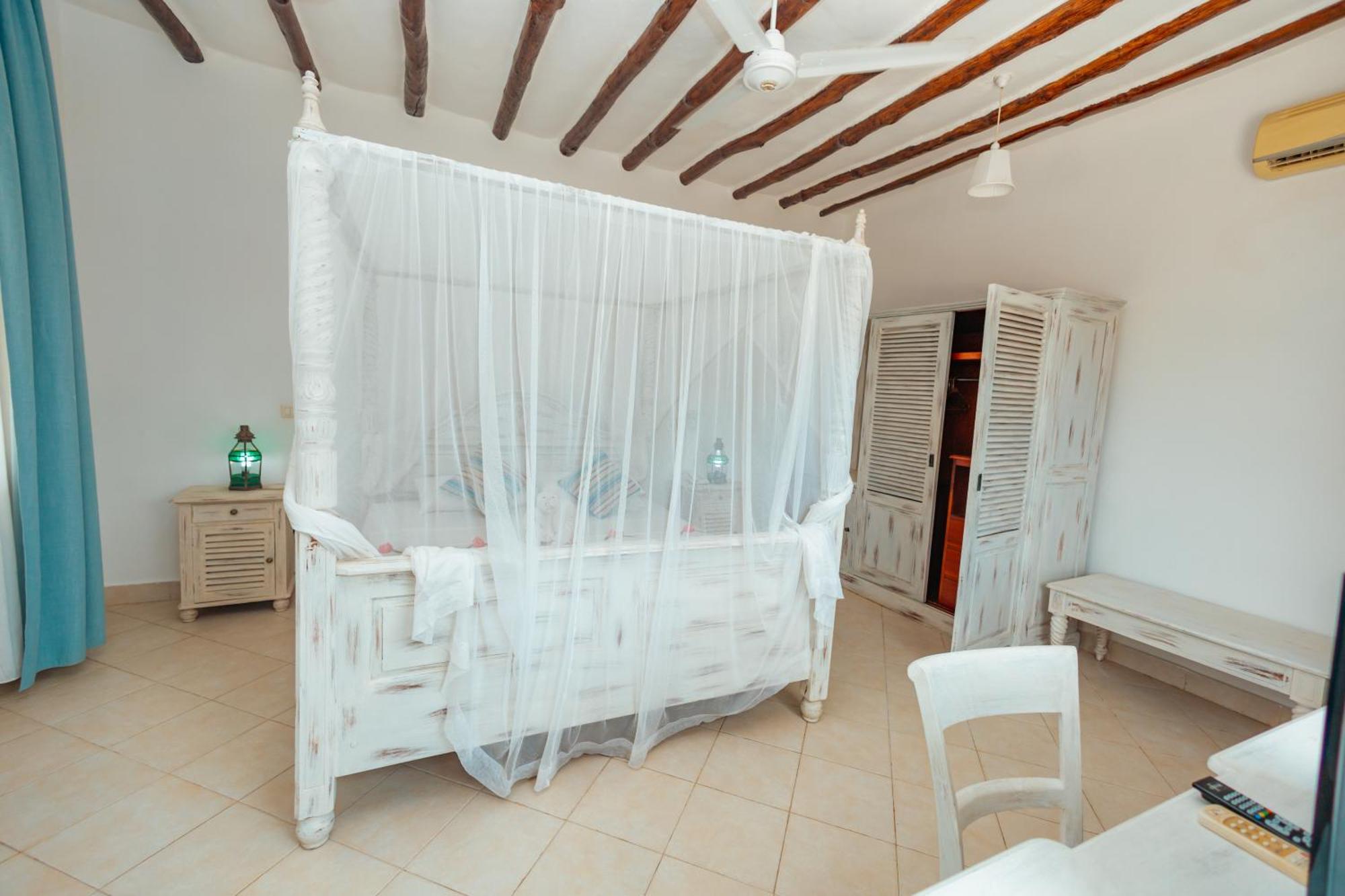 Twiga Beach Resort Watamu Esterno foto